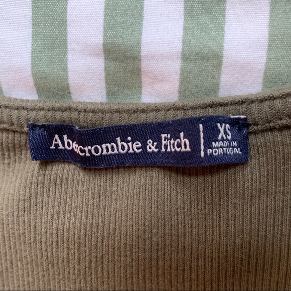 abercrombie and fitch long sleeve cropped top - Picture 2 of 2